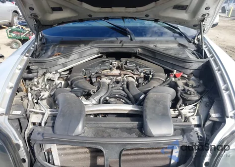 2011 BMW X5 xDrive50I z USA, uszkodzony, nr VIN 5UXZV8C53BL421287